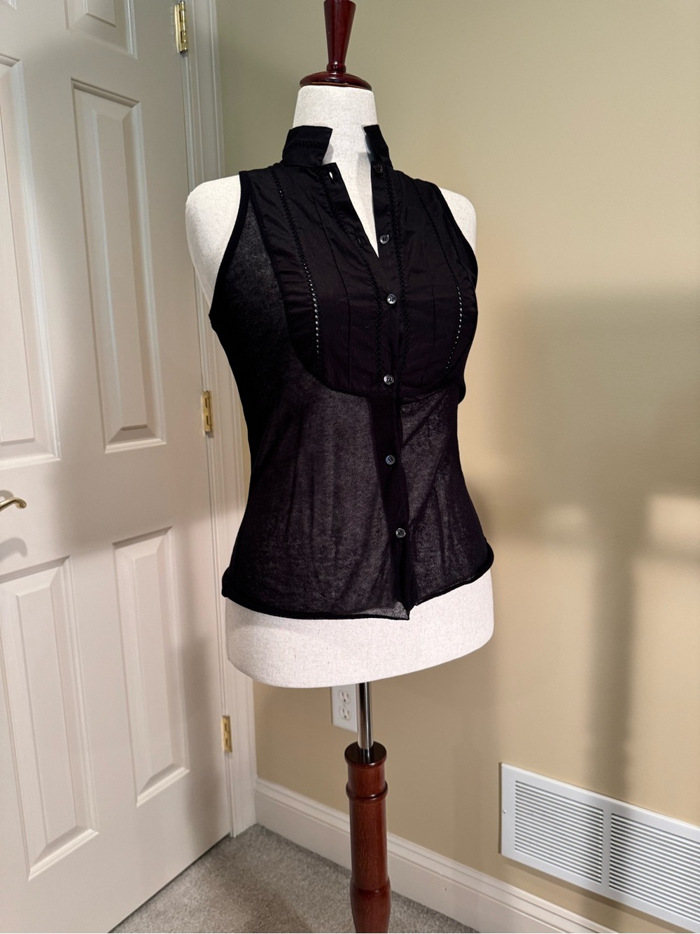 Emporio Armani Black Sleeveless Button-Front Tuxedo Top